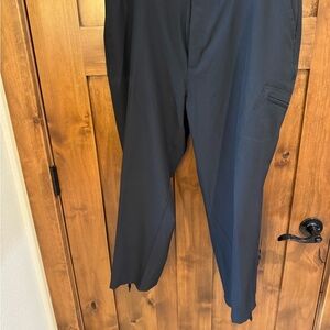 Eddie Bauer women’s Dark Cargo Pants